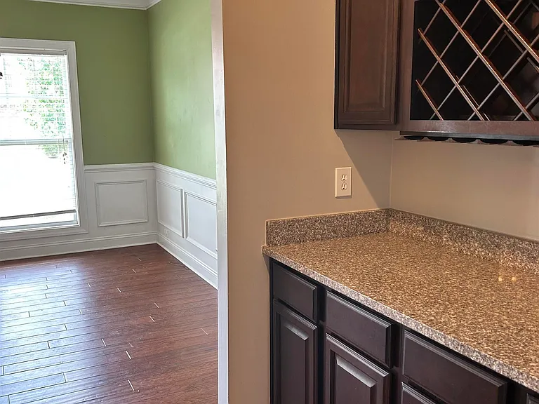 219 Greenstone Way — Photo 10