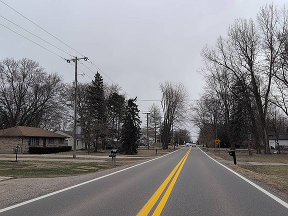 4th image of 28927 Cotton Rd