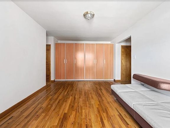 2nd image of 26 Cass Pl APT 2B
