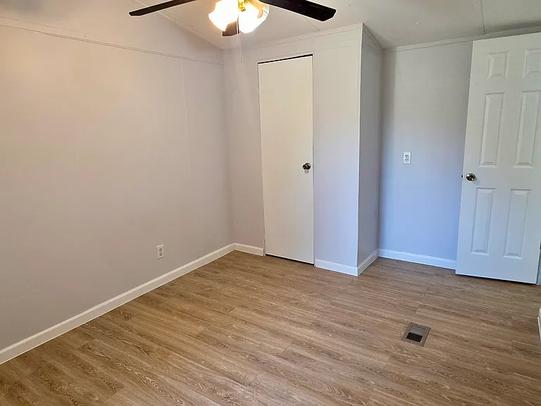 164 N Duck Ave — Photo 8