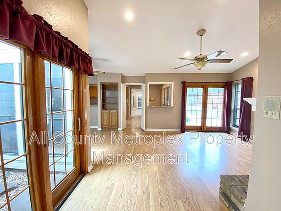 2nd image of 3057 Westforest Dr