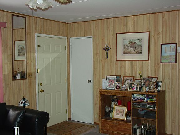 2nd image of 2204 Martha Ave