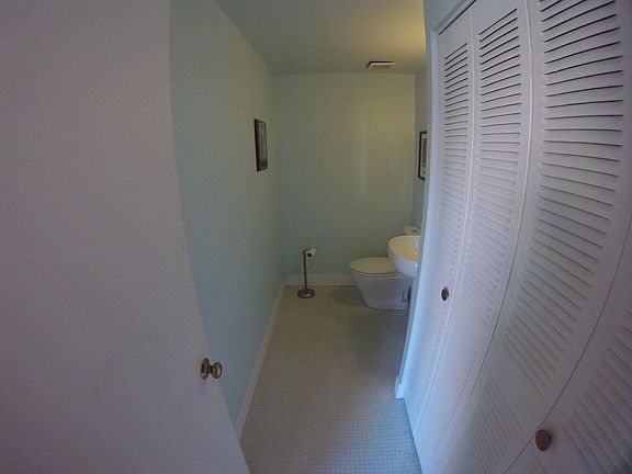 5th image of 235 W Eugenie St #G8