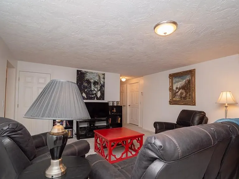 6187 S 45 E — Photo 22
