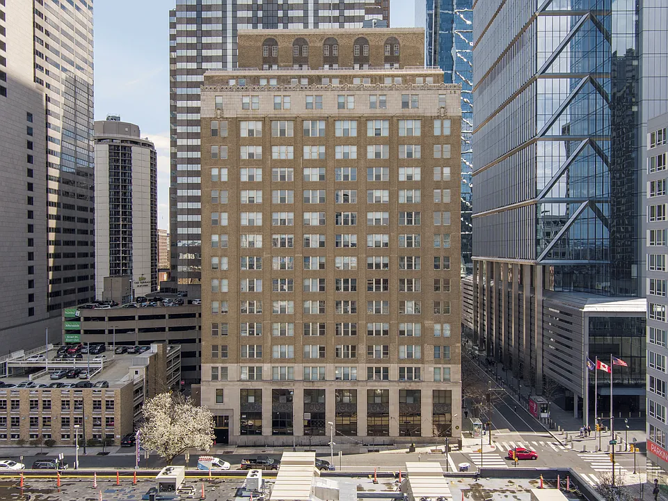 The Lofts at 1835 Arch