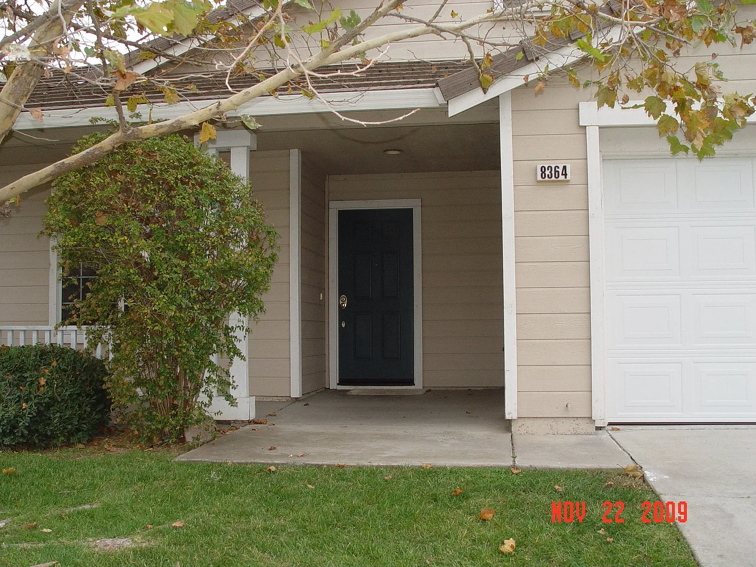 8364 Las Montanas Ct photo 1