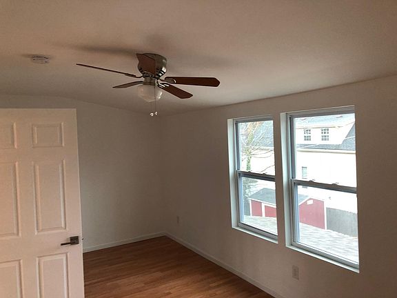 5th image of 6308 Oakland Ave