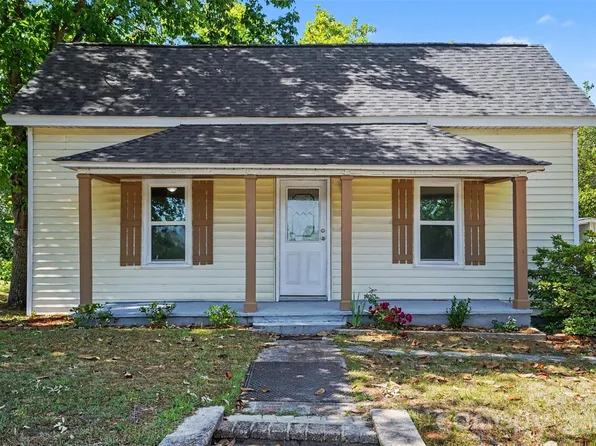 503 E McGregor St, Pageland, SC 29728