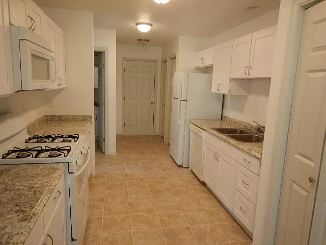 609 Grant Ln SW #B — Photo 22