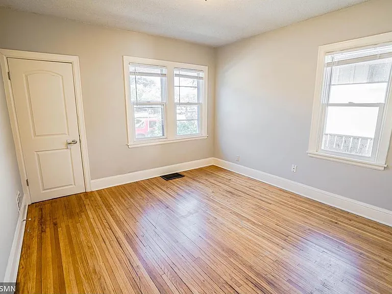 2940 Vincent Ave N #1 — Photo 19