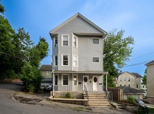 14 Ash St, Waterbury, CT 06704