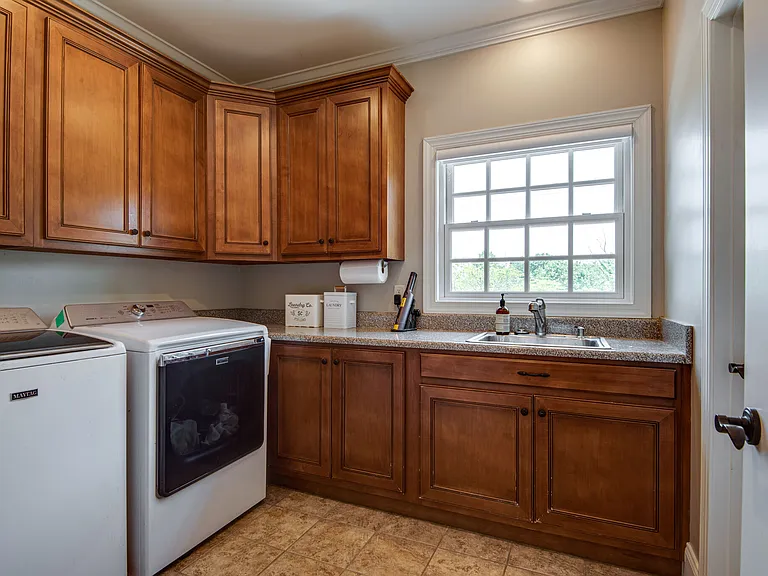 6605 Goshawk Ct — Photo 38