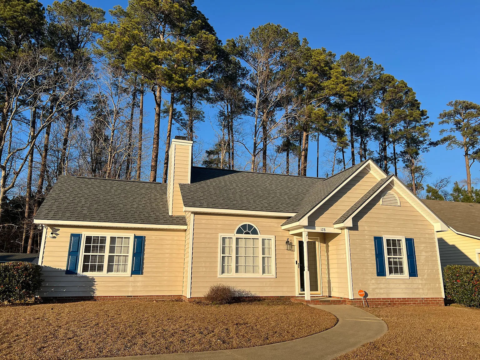 3 bed, 1335 sqft, $1,650 — Photo 1