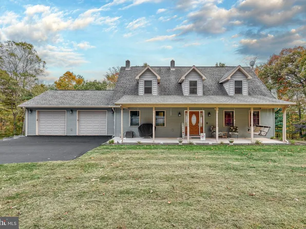 90 Buck Rd, Dover, PA 17315
