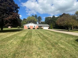 670 E Possum Rd, Springfield, OH 45502