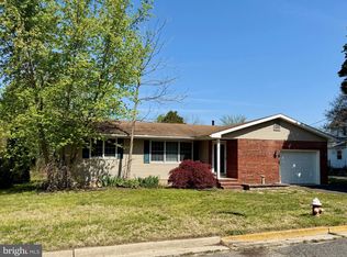 27 Center St, Elmer, NJ 08318