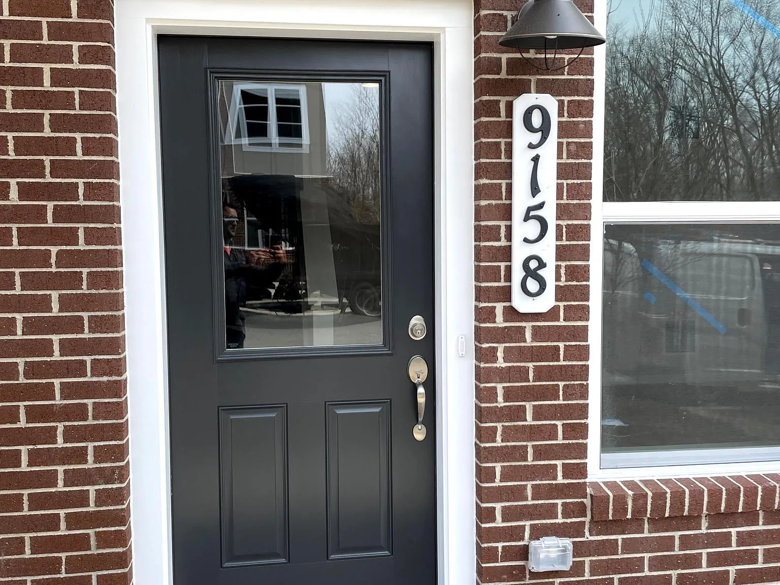 3 bed, 1900 sqft, $3,400 — Photo 2