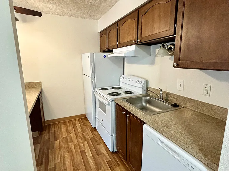 Gardenbrook Apartments — Photo 62