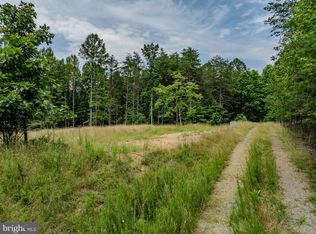 609 Ruppenthal Rd, Berkeley Springs, WV 25411