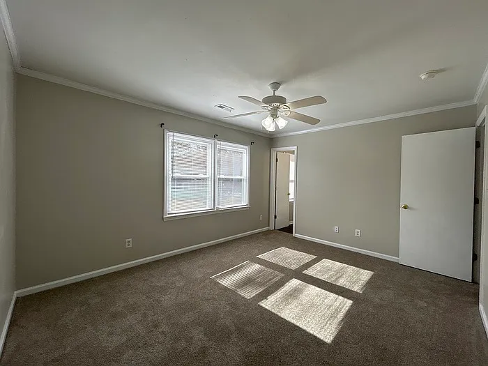 7409 Lockmont Dr — Photo 7