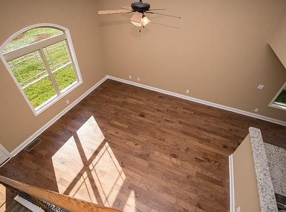 3rd image of 2059 Bandera Dr