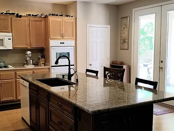 2nd image of 103 Pettswood Dr