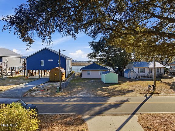 3rd image of 452 Lockwood Folly Road SE