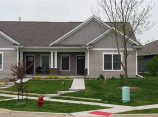 3129 Wintergreen Dr, Iowa City, IA 52240