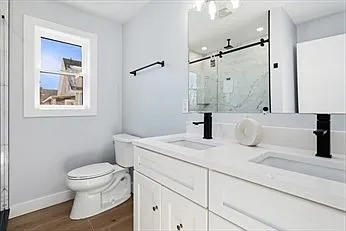 322-324 Pearl St #2 — Photo 9