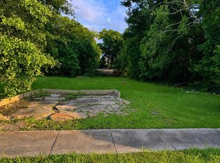 1183 Laurel St, Beaumont, TX 77701