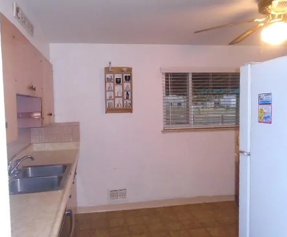 3285 Revere St — Photo 15