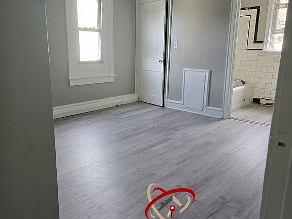 3rd image of 205 Monroe St #3