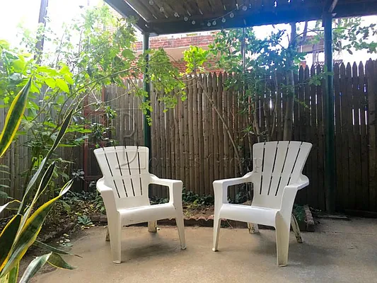 Rented by Bouklis Group | media 26