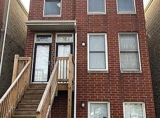 120 S Leavitt St #3, Chicago, IL 60612