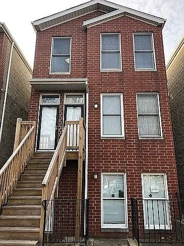 120 S Leavitt St #3 Photo 1