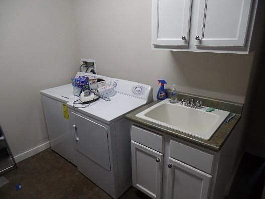 4th image of 200 SW Washington St #507
