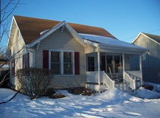 110 W 7th St, Kaukauna, WI 54130