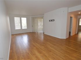 230 E Flamingo Rd