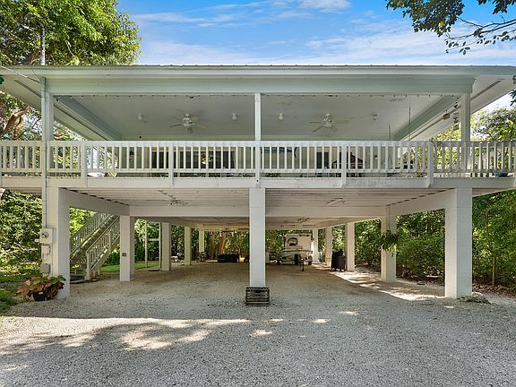 3rd image of 155 Cocoa Dr