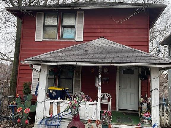 2nd image of 307 Askew Ave