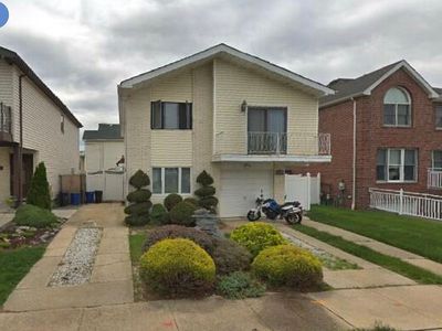 570 Pendale St, Staten Island, NY, 10306