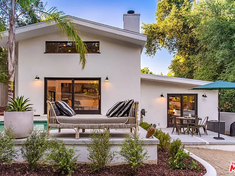 1362 Old Topanga Canyon Rd — Photo 1