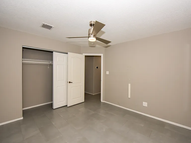 8215 Forget Me Not St — Photo 15