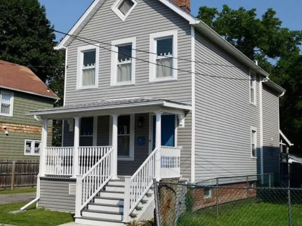 14 S Cedar St, Beacon, NY 12508