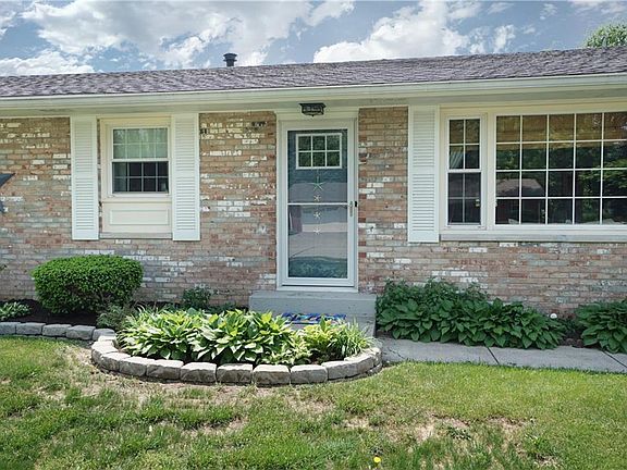 2nd image of 677 Robindale Dr