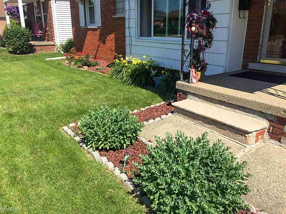 3rd image of 14637 Juliana Ave