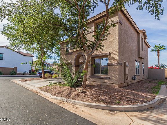 5th image of 1096 E PARKVIEW Court
