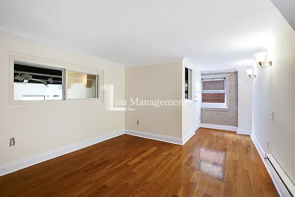 Rented by Lisa Management Inc | media 27