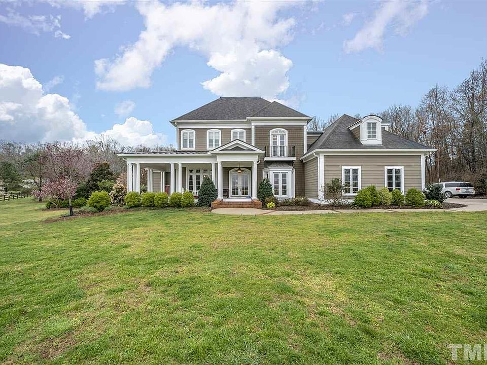 1st image of 919 Walnut Hill Dr
