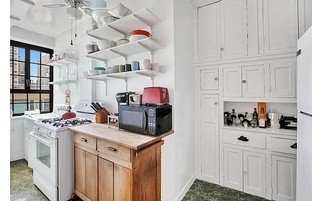 Rented by Douglas Elliman | media 2